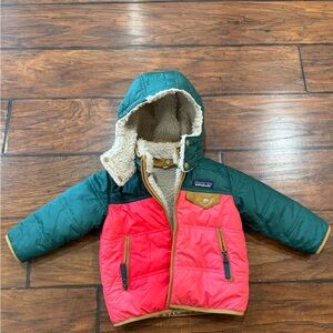 12/18mo Patagonia Green and Pink Reversible Hooded Jacket